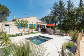 Villa de charme avec piscine chauffée & cigales